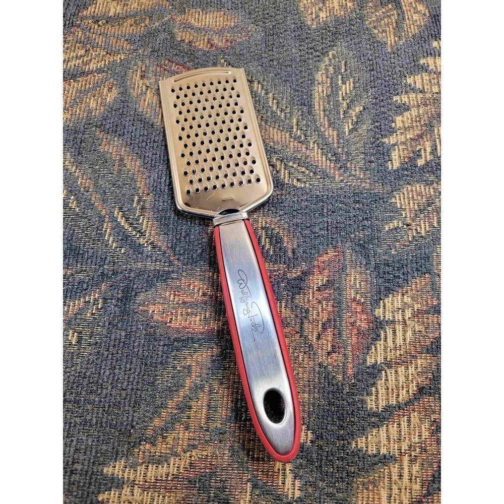 Wolfgang Puck Red Handheld Grater